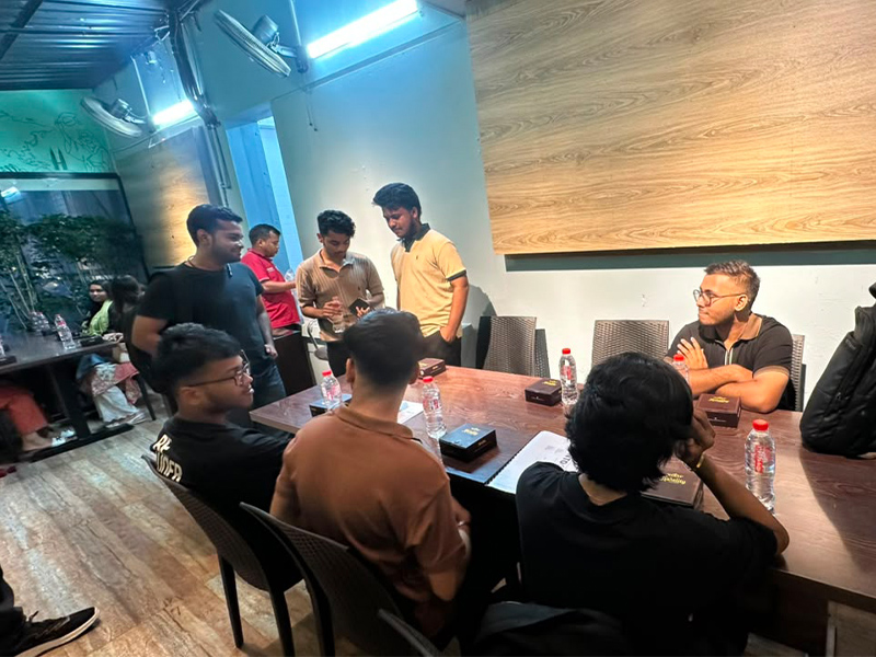 Students participating in a mentoring and guidance session